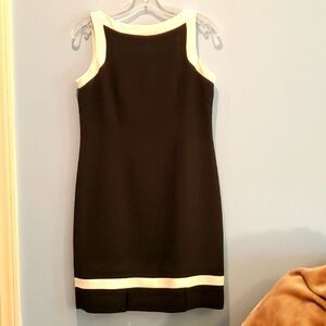 Amanda Smith Black and White Sleeveless Dress, Size 8P